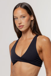 Core Twist Crop | Black