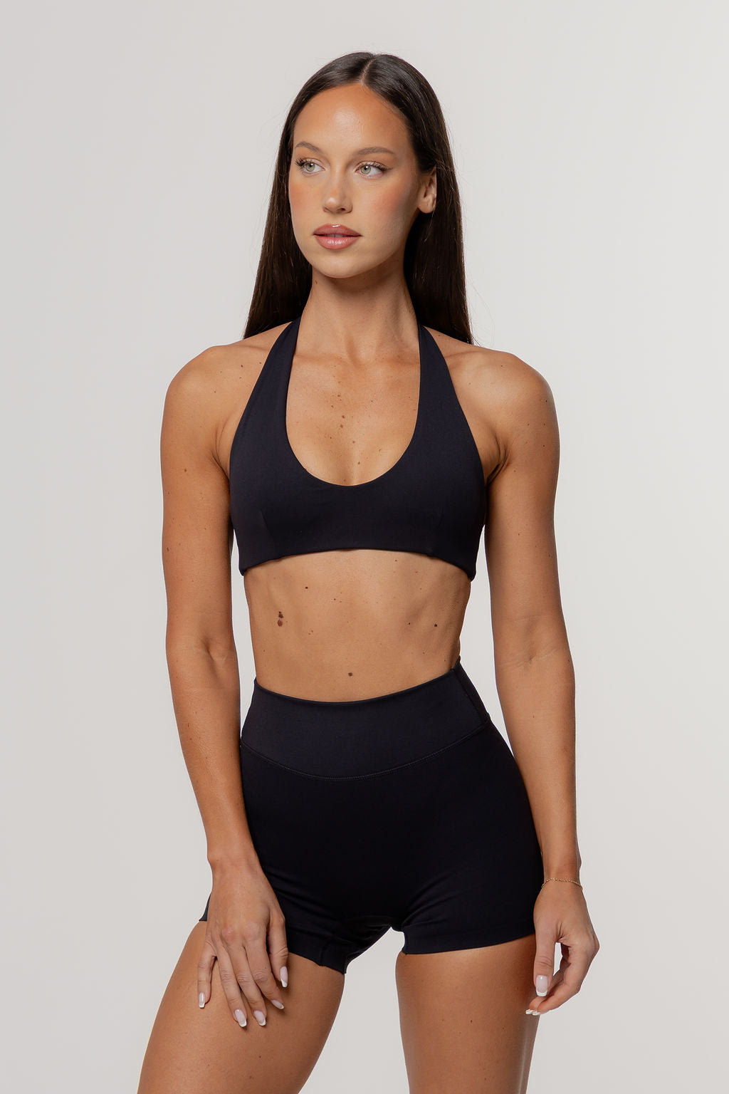 Core Define Halter Crop | Black