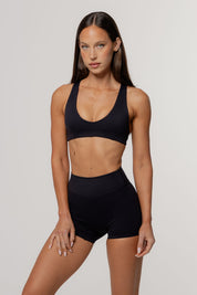 Core Define Crop | Black