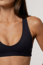 Core Define Crop | Black