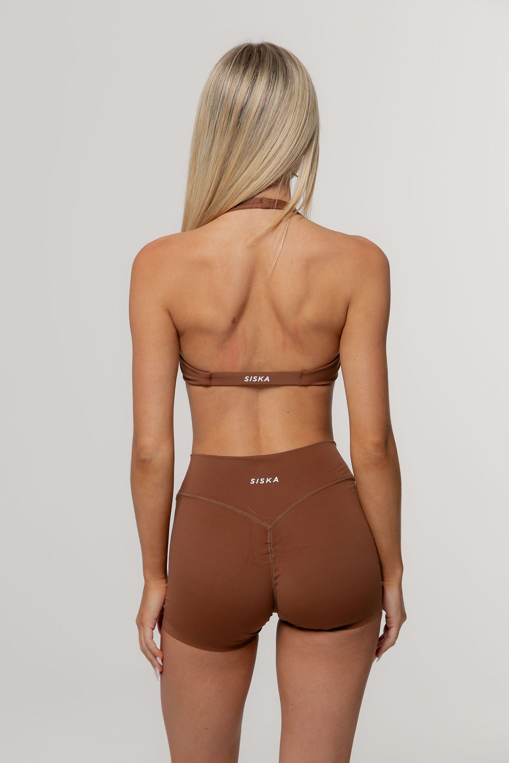 Core Twist Halter Crop | Espresso