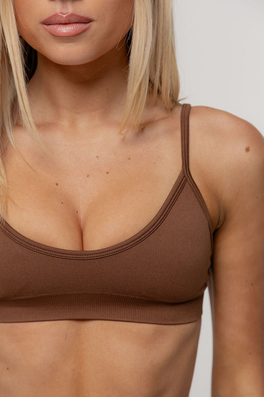 Sculpt Staple Crop | Espresso