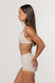 Micro Sculpt Scrunch Short | Oat