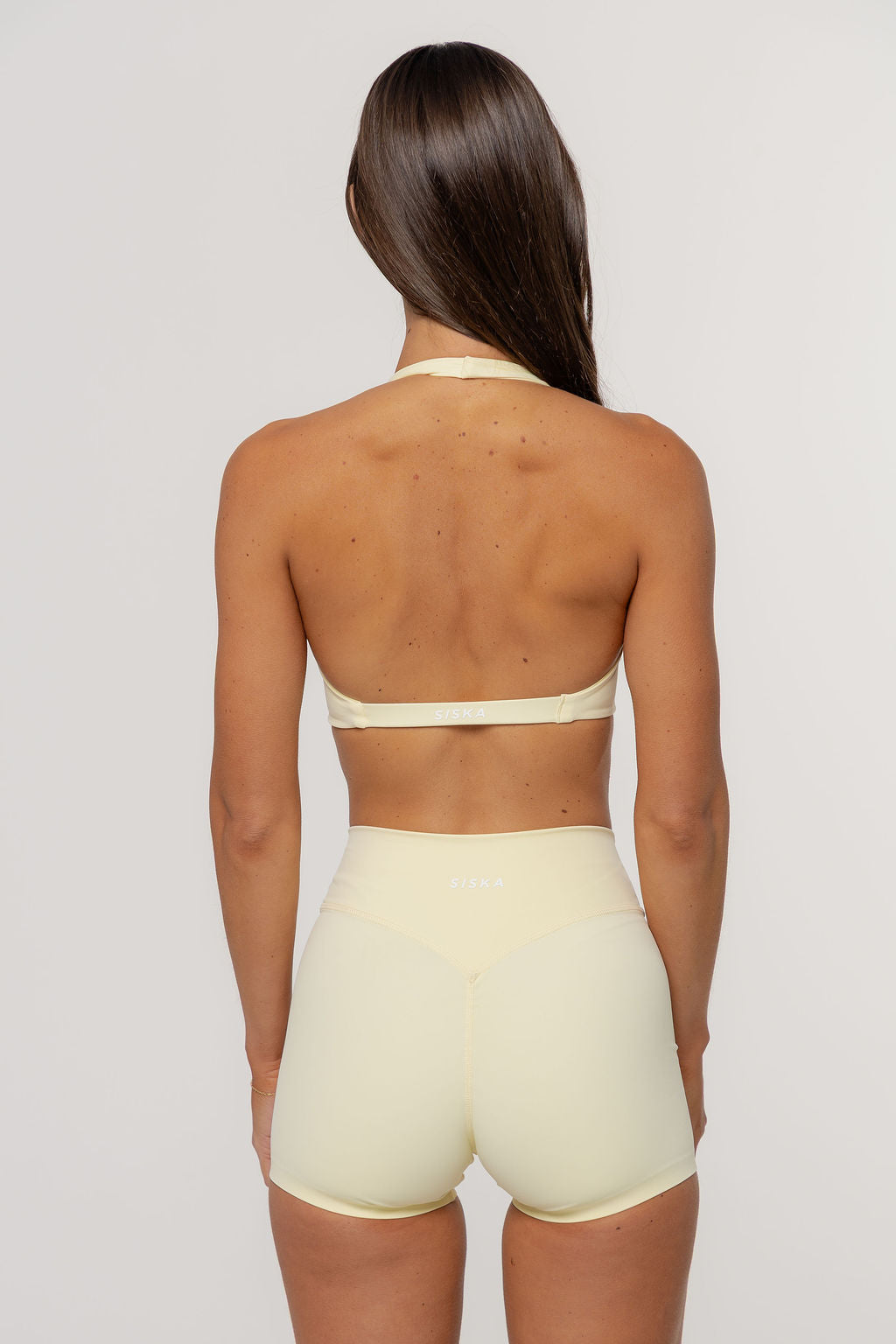Core Invisible Scrunch Shorts | Butter