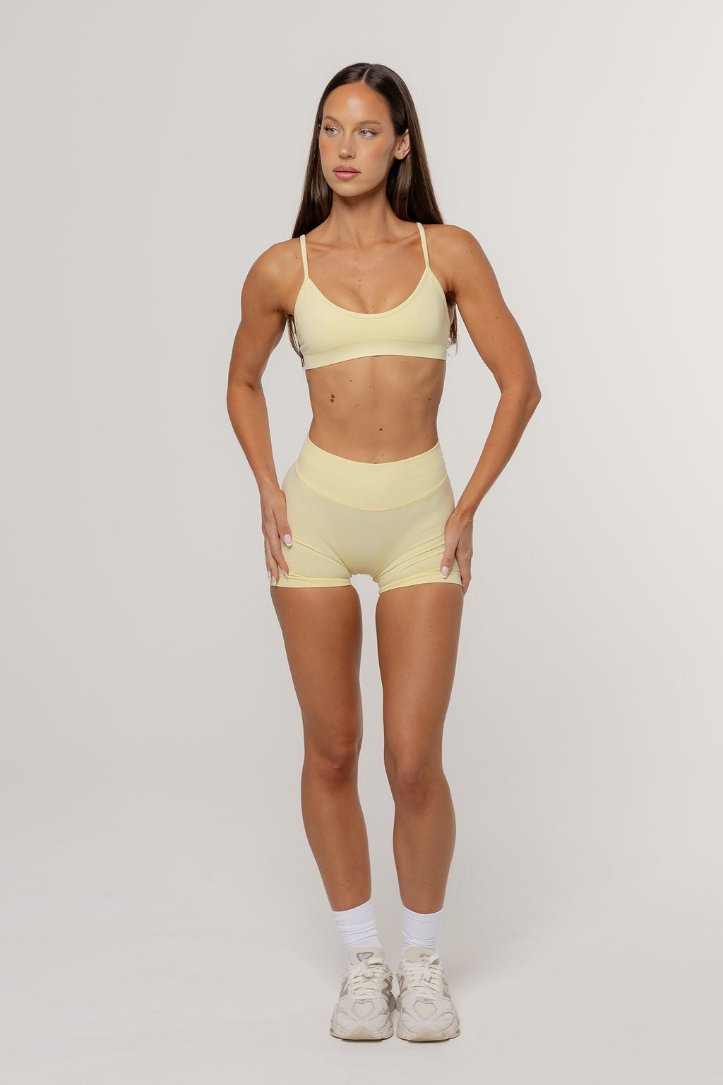 Sculpt Scrunch Short | Butter
