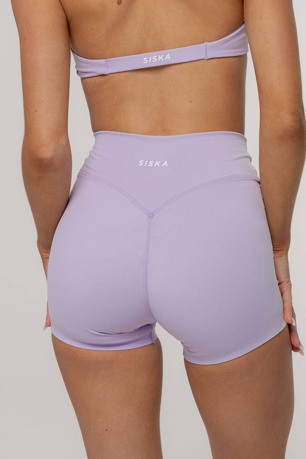 Core Invisible Scrunch Shorts | Lilac