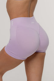 Sculpt Scrunch Short | Lilac