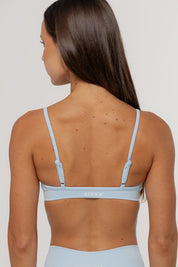 Sculpt Staple Crop | Sky