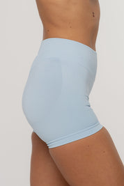 Sculpt Scrunch Short | Sky