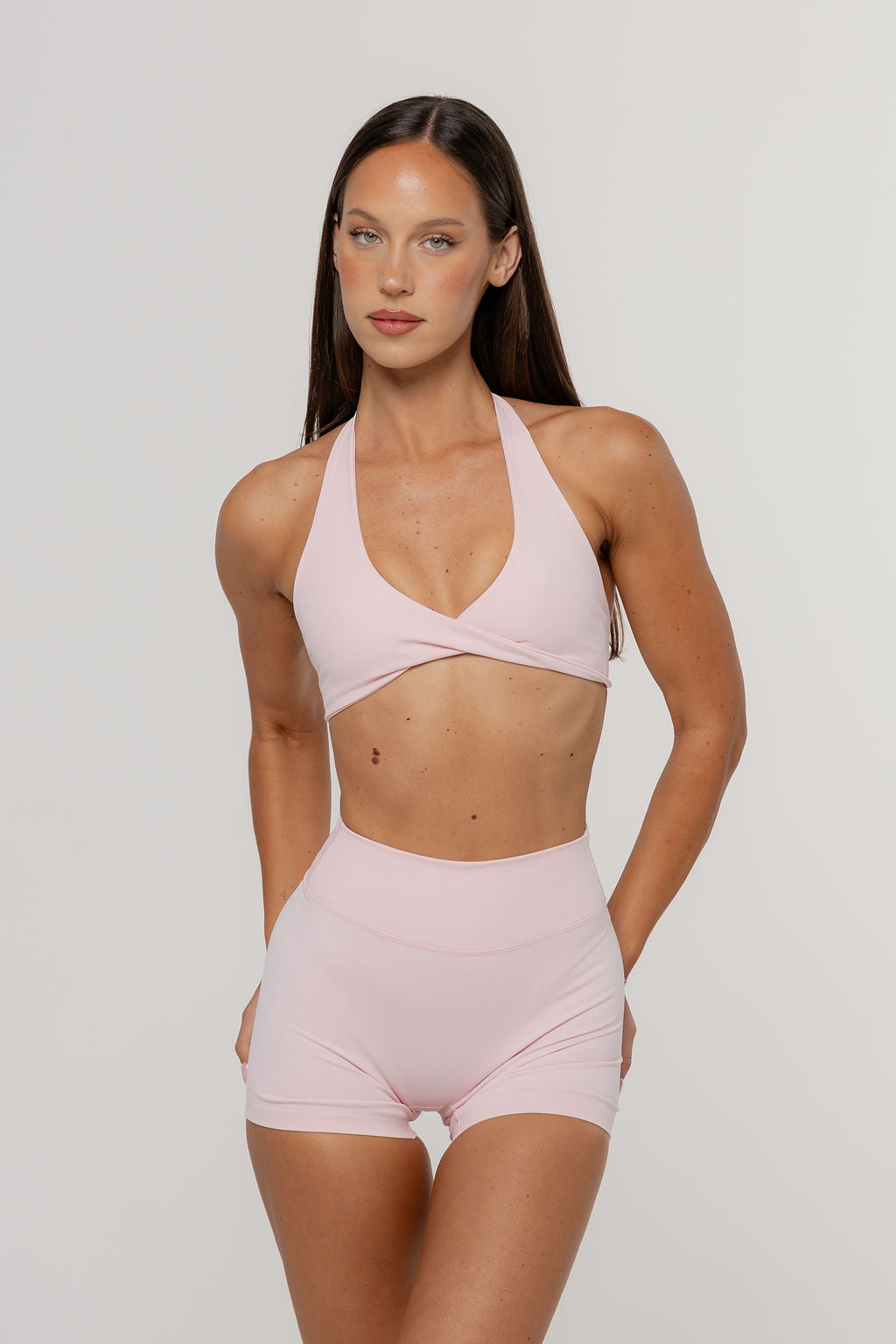 Core Invisible Scrunch Shorts | Blush