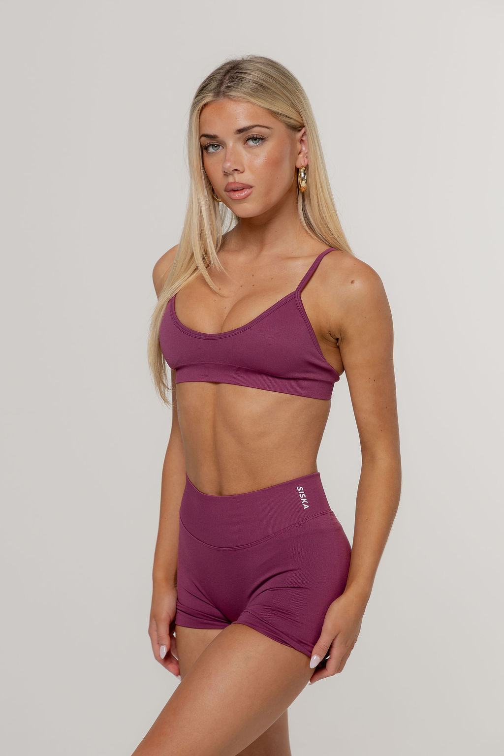 Sculpt Staple Crop | Grape