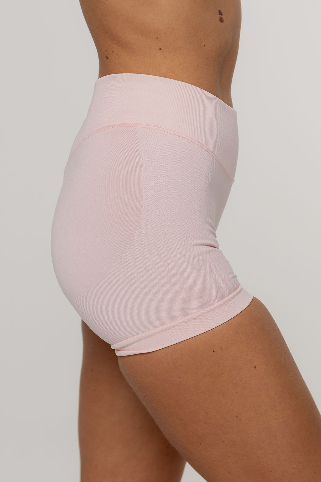 Sculpt Scrunch Short | Blush