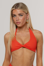 Core Twist Halter Crop | Chilli